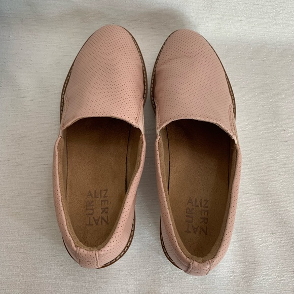 Naturalizer Effie Rose Pink Faux Leather Slip On Comfort Loafers Woman’s 8.5M - Picture 8 of 12